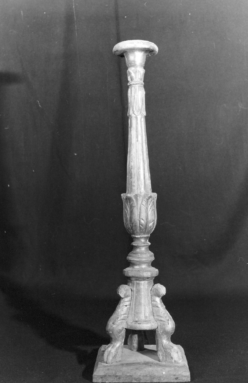 candeliere d'altare, serie - bottega calabrese (fine/inizio secc. XVIII/ XIX)