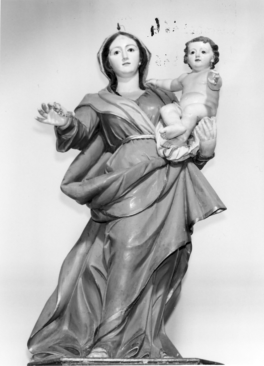 Madonna del Rosario (statua, opera isolata) - bottega Italia meridionale (sec. XVIII)