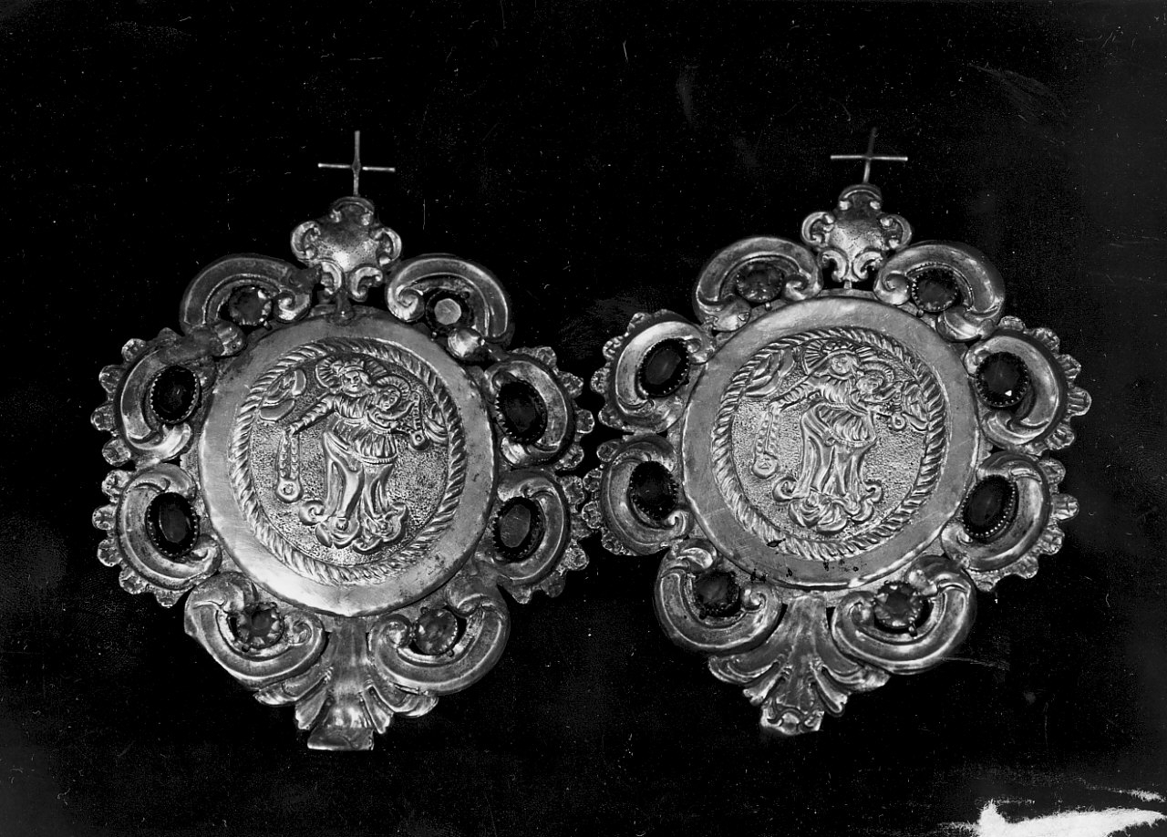 Madonna del Rosario (emblema di confraternita, serie) - bottega Italia meridionale (sec. XIX)