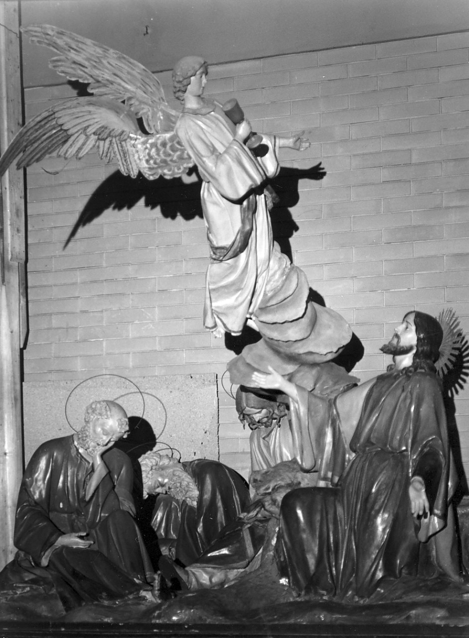 orazione di Cristo nell'orto di Getsemani (gruppo scultoreo processionale, opera isolata) - bottega Italia meridionale (inizio sec. XX)