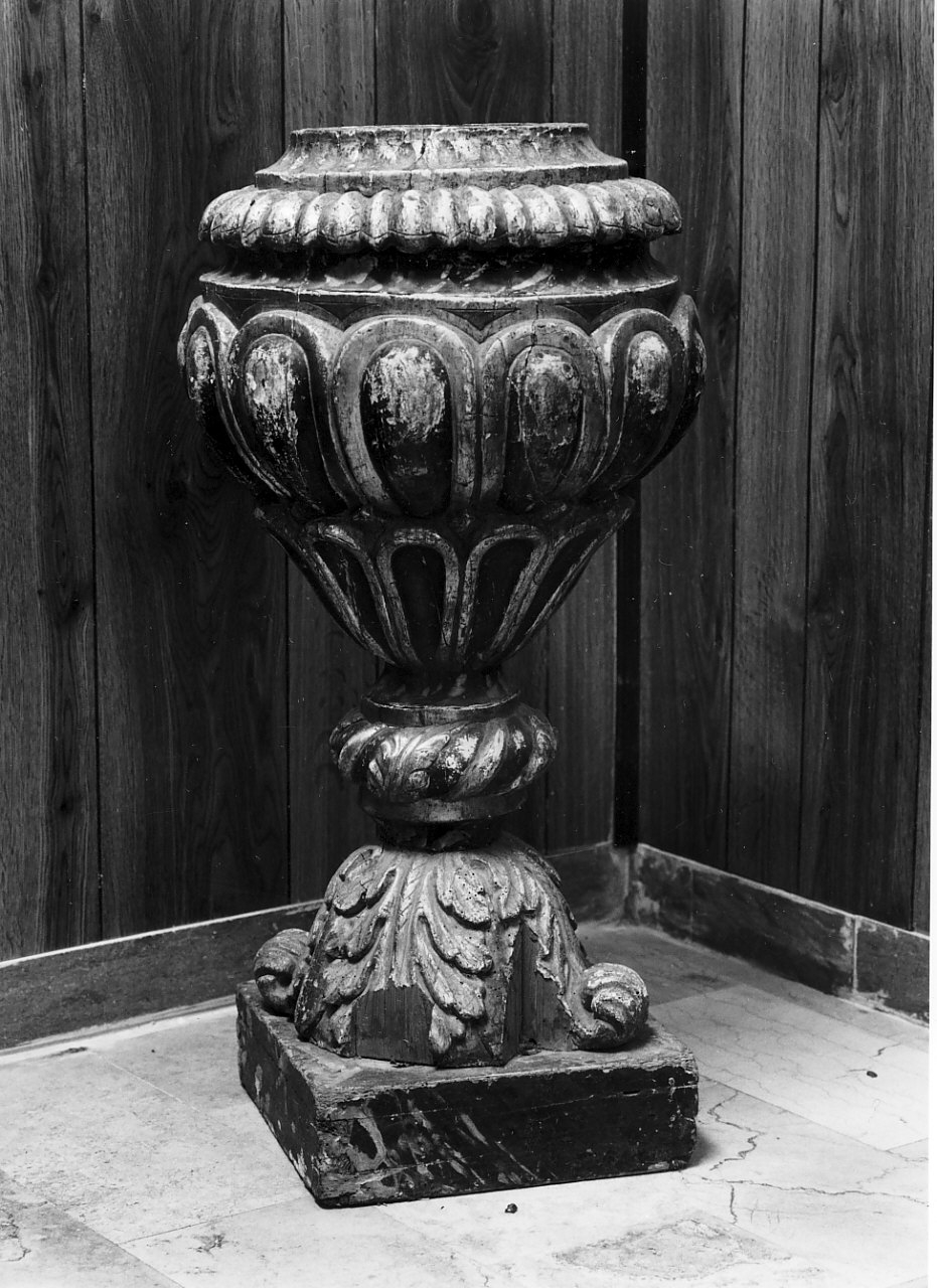 vaso, serie - bottega calabrese (fine/inizio secc. XVII/ XVIII)