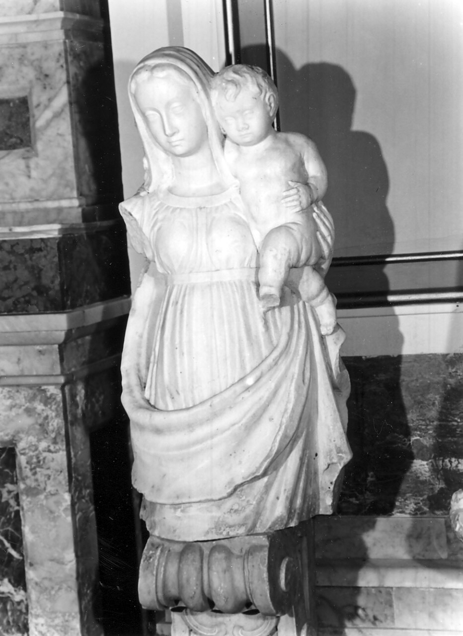 Madonna con Bambino (scultura, frammento) - bottega napoletana (fine/inizio secc. XV/ XVI)