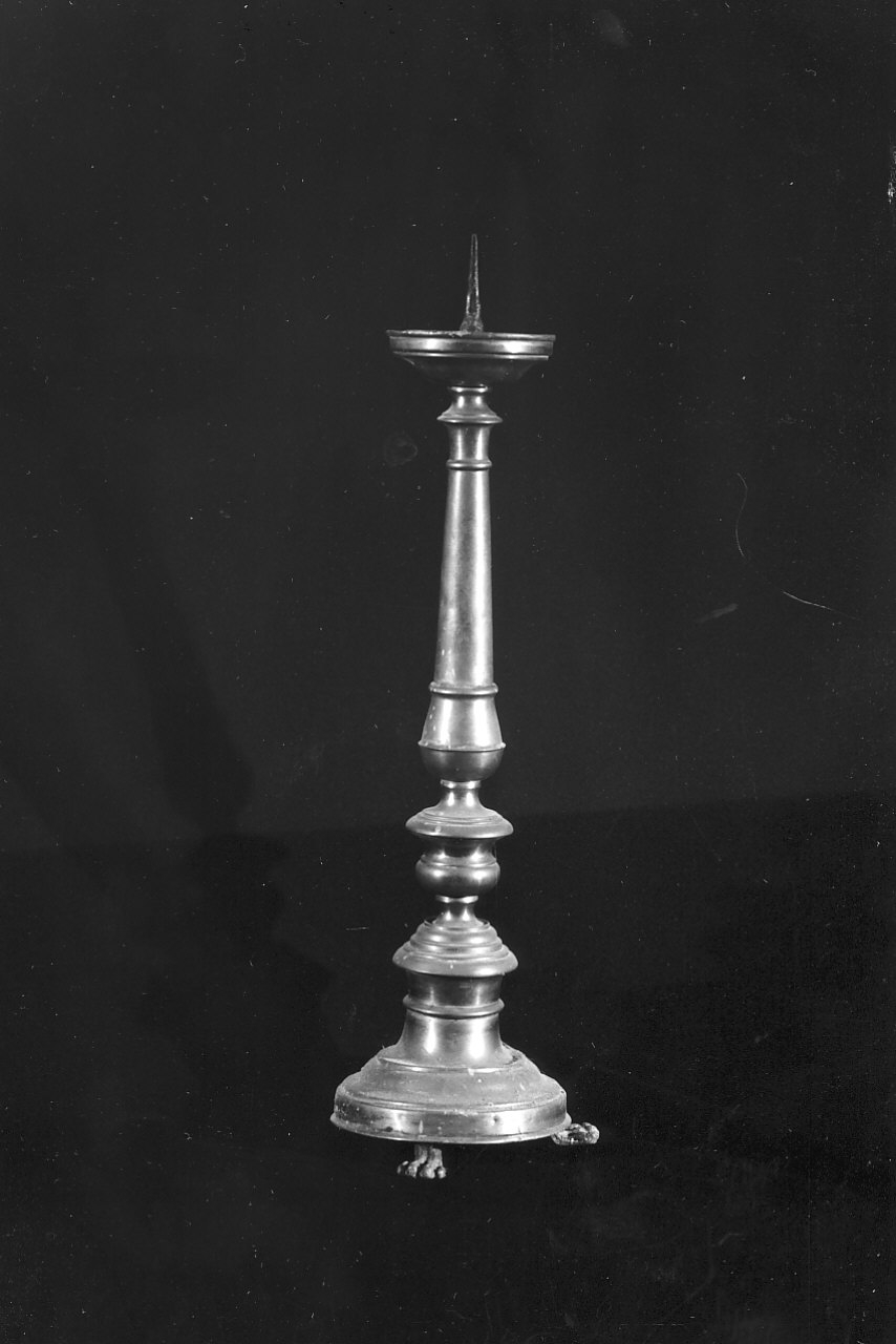 candeliere d'altare, serie - bottega Italia meridionale (fine sec. XIX)