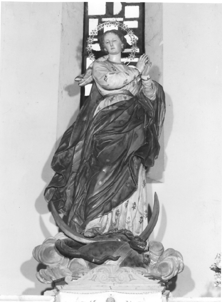 Madonna Immacolata (statua, opera isolata) - bottega Italia meridionale (sec. XVIII)