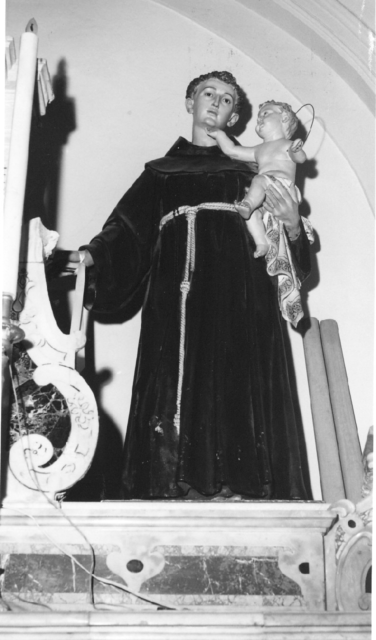 Sant'Antonio da Padova con il bambino (statua, opera isolata) - bottega leccese (inizio sec. XX)