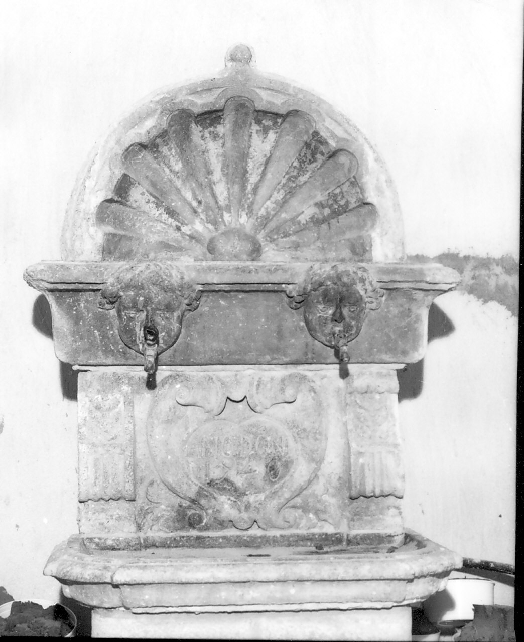 lavabo da sacrestia, opera isolata - bottega calabrese (sec. XVIII)