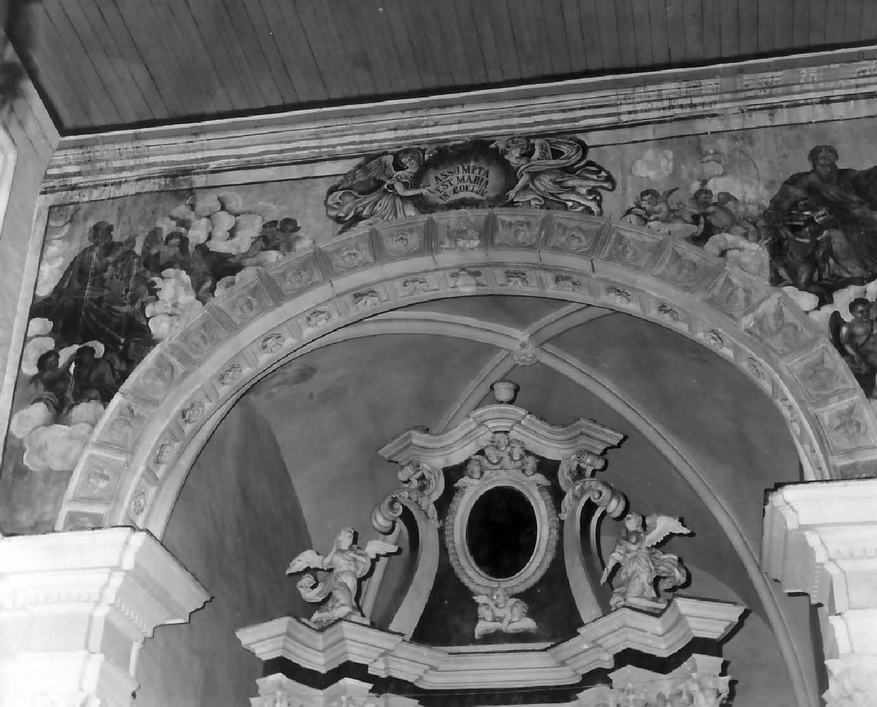 Dio Padre benedicente (arco trionfale, complesso decorativo) - bottega napoletana (sec. XVII)