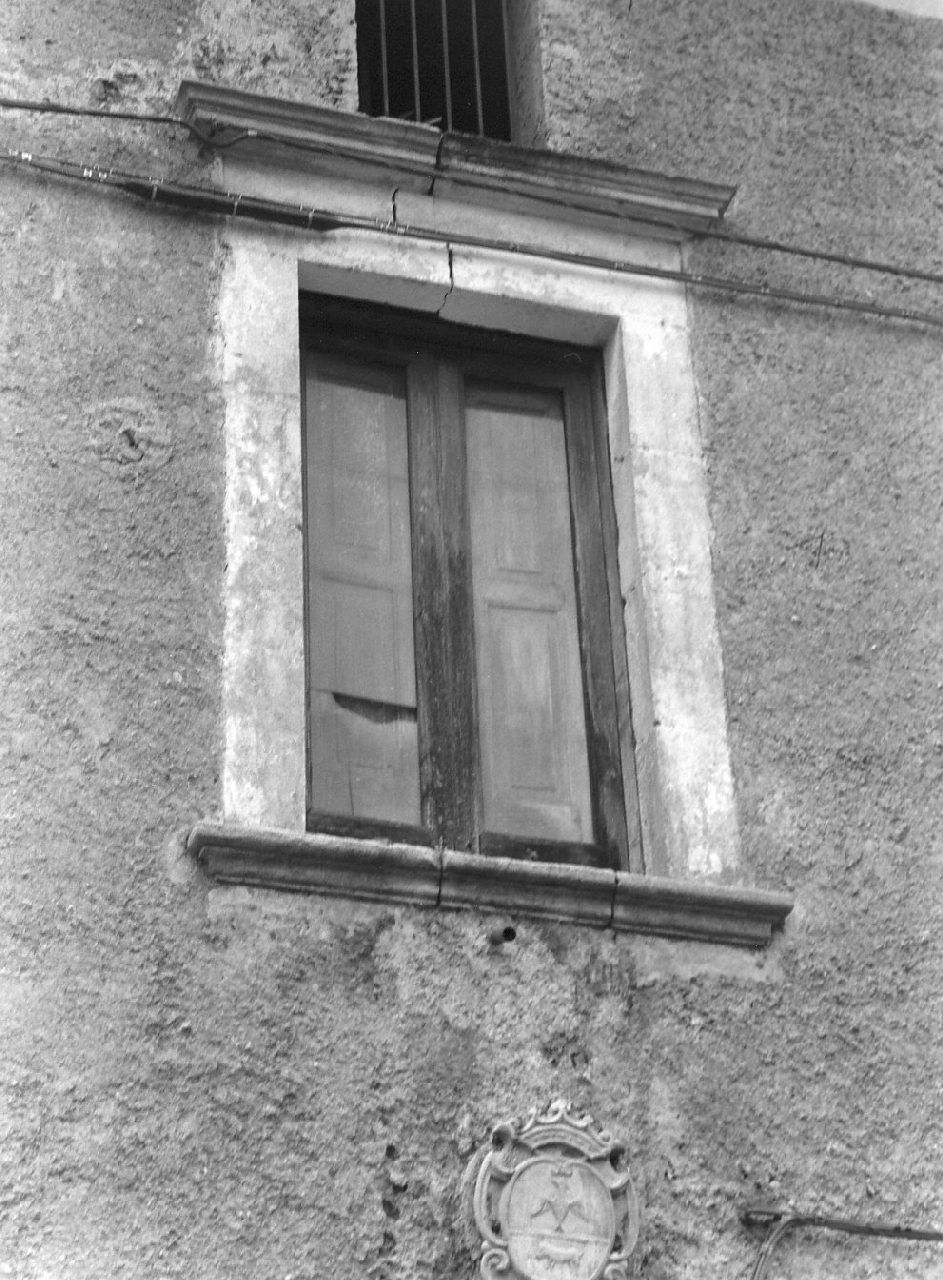 finestra, serie - bottega calabrese (metà sec. XVIII)