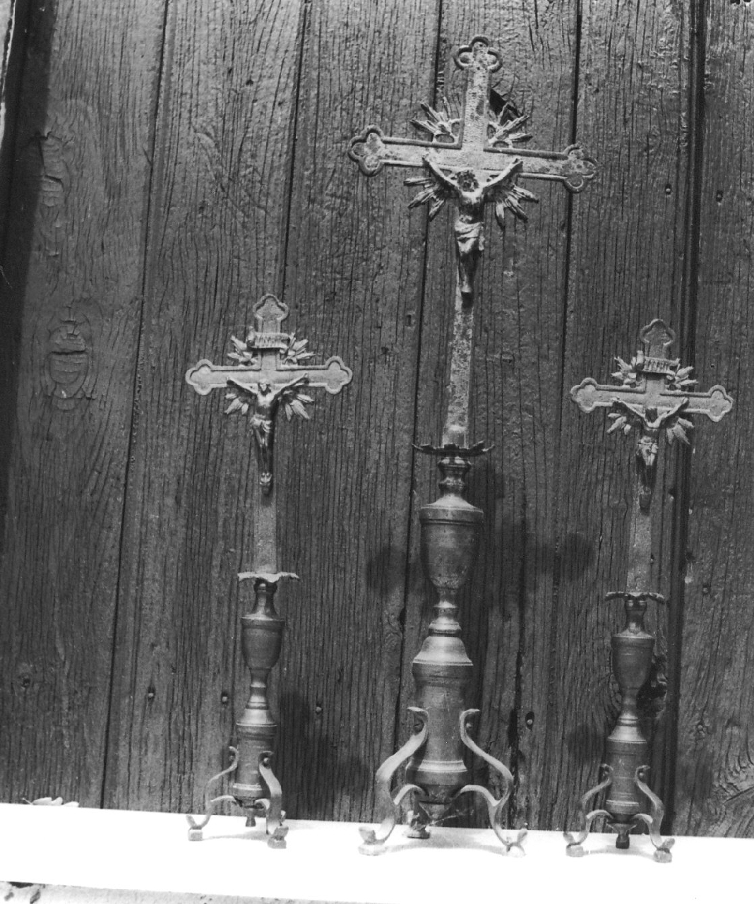 croce d'altare, serie - bottega Italia meridionale (fine sec. XIX)