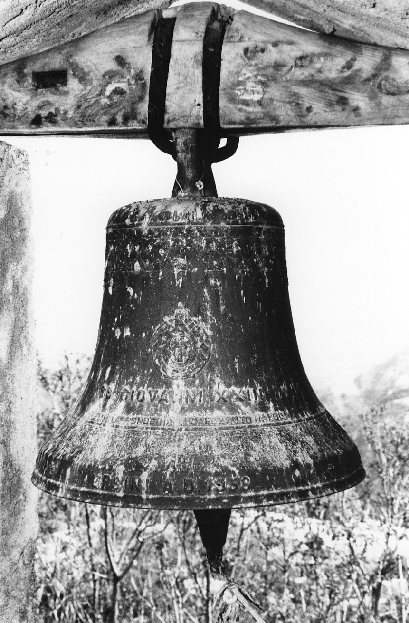 campana, opera isolata di Capezzuto C (sec. XX)