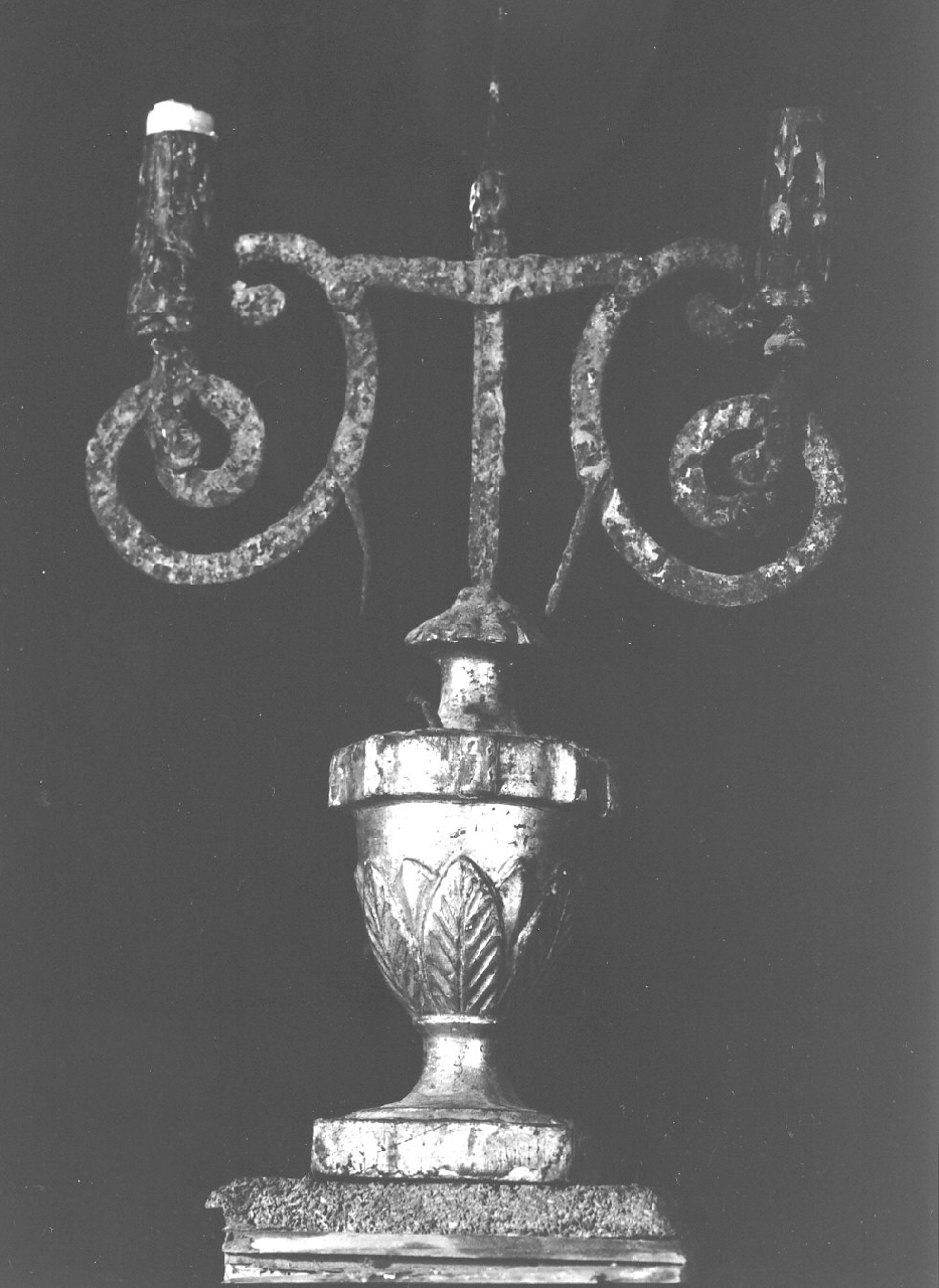 candeliere, opera isolata - bottega calabrese (sec. XIX)