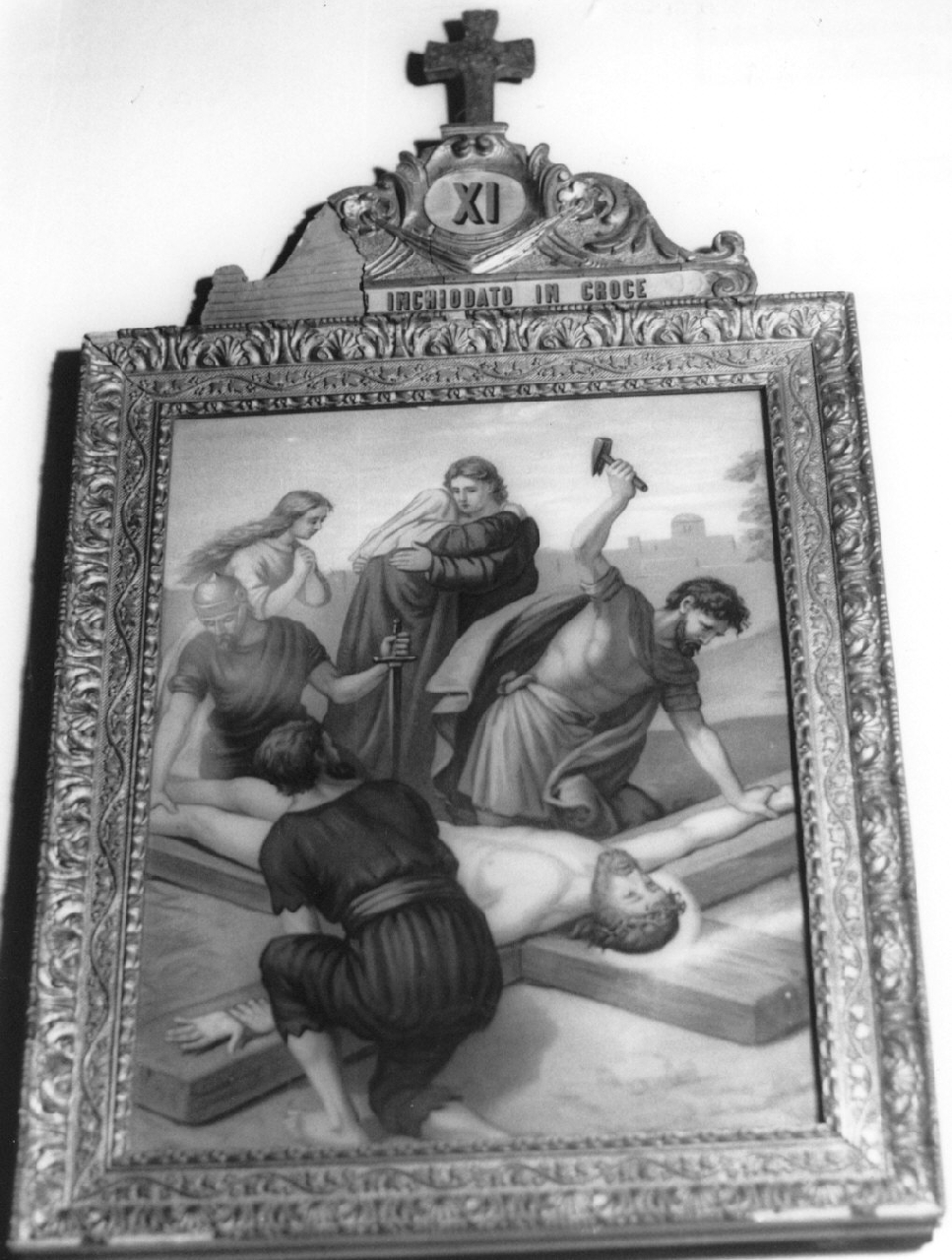 stazione XI: Gesù inchiodato alla croce (stampa, elemento d'insieme) - ambito Italia meridionale (secc. XIX/ XX)