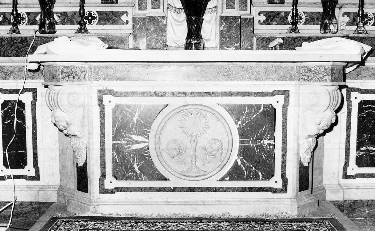 tabernacolo - a tempietto, elemento d'insieme - bottega Italia meridionale (inizio sec. XX)
