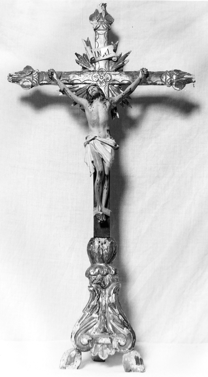 croce d'altare, opera isolata - bottega Italia meridionale (prima metà sec. XX)