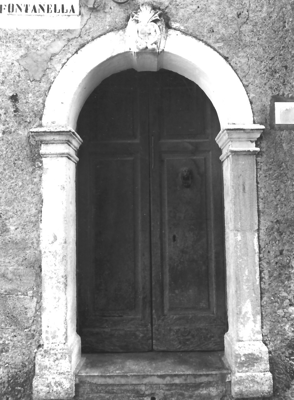 portale - bottega calabrese (sec. XIX)
