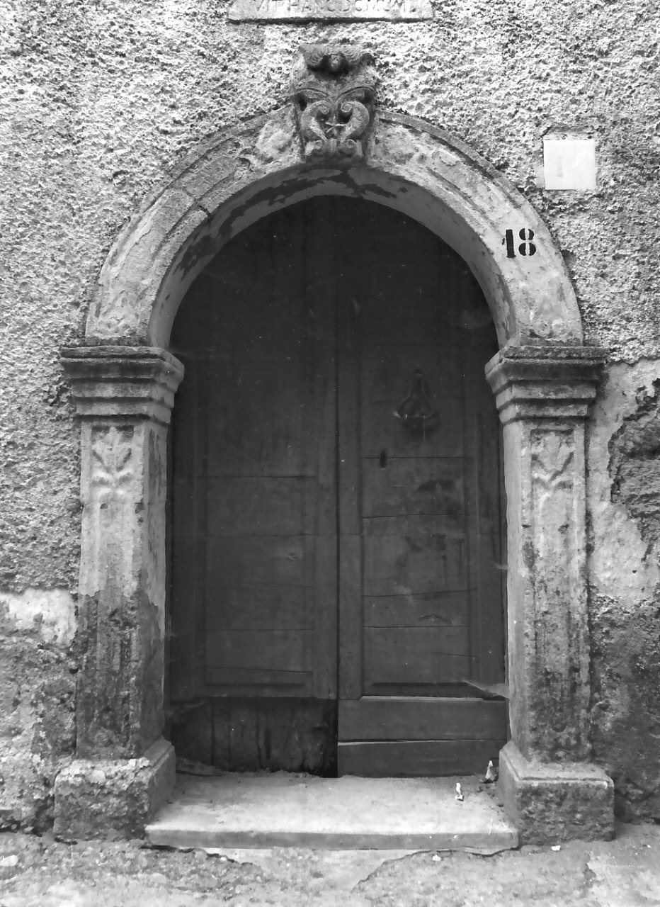 portale di Saccomanno Francesco Paolo (sec. XIX)