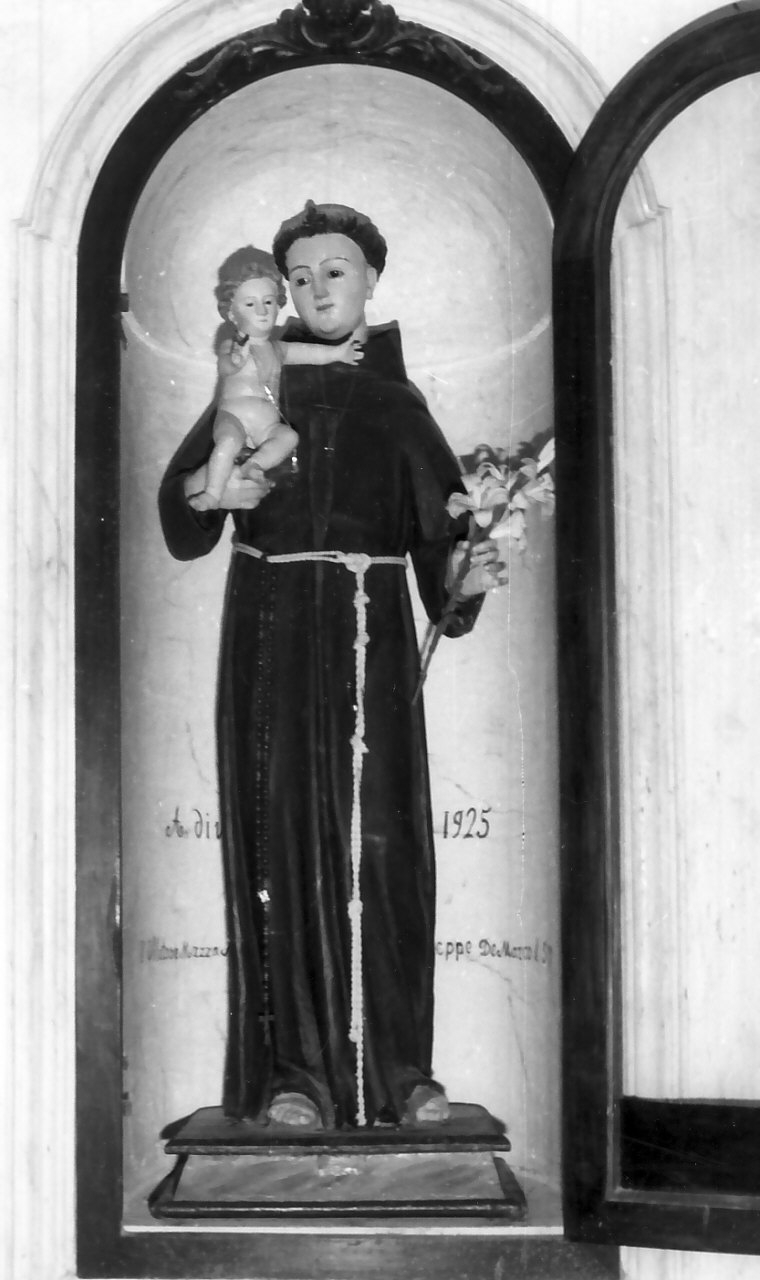 Sant'Antonio da Padova con il bambino (statua, opera isolata) - bottega Italia meridionale (sec. XIX)