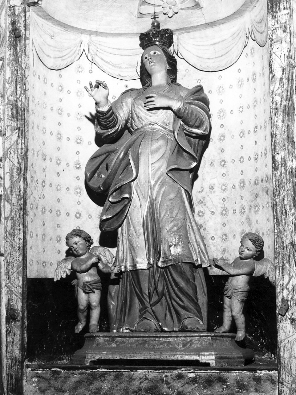 Madonna con angeli (statua, opera isolata) - bottega calabrese (sec. XVIII)