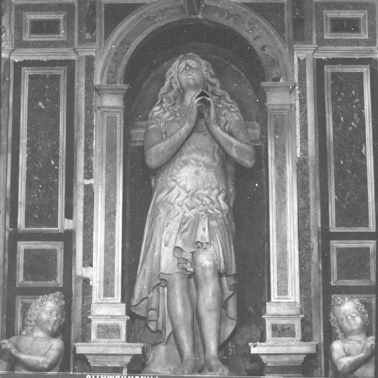 Santa Maria Maddalena (statua, opera isolata) - bottega napoletana (prima metà sec. XVII)