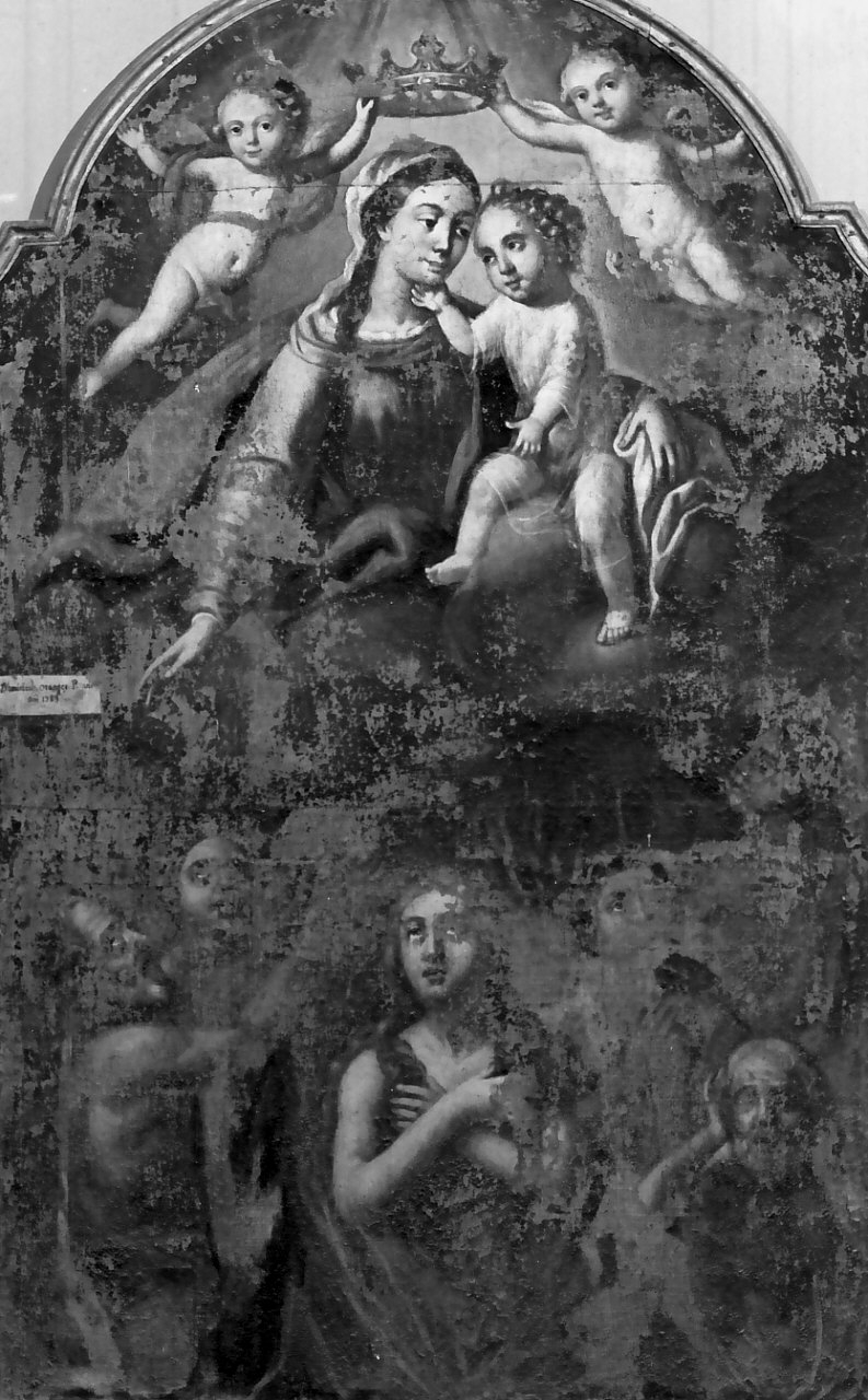 Madonna che intercede per le anime del purgatorio (dipinto) di Oranges Domenico (sec. XVIII)