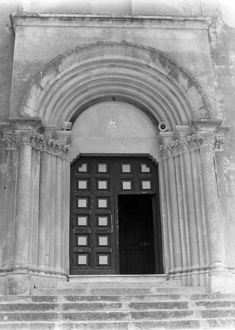 portale maggiore, opera isolata - bottega calabrese (prima metà sec. XX)