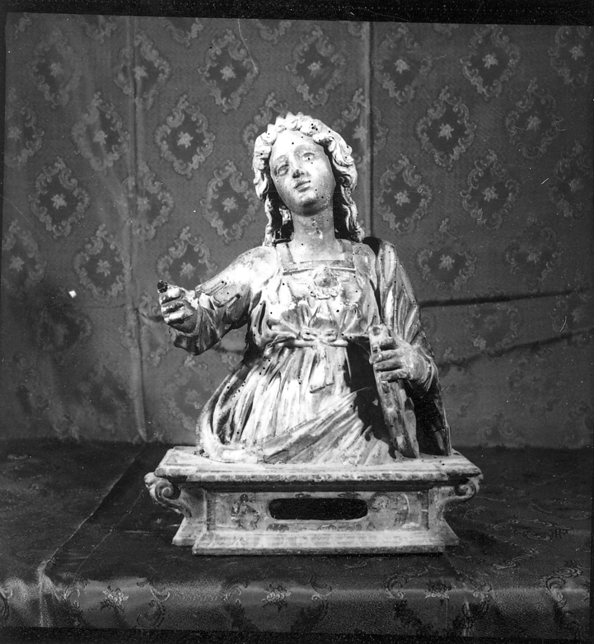 Santa Caterina (reliquiario - a busto, opera isolata) - bottega Italia meridionale (sec. XVII)