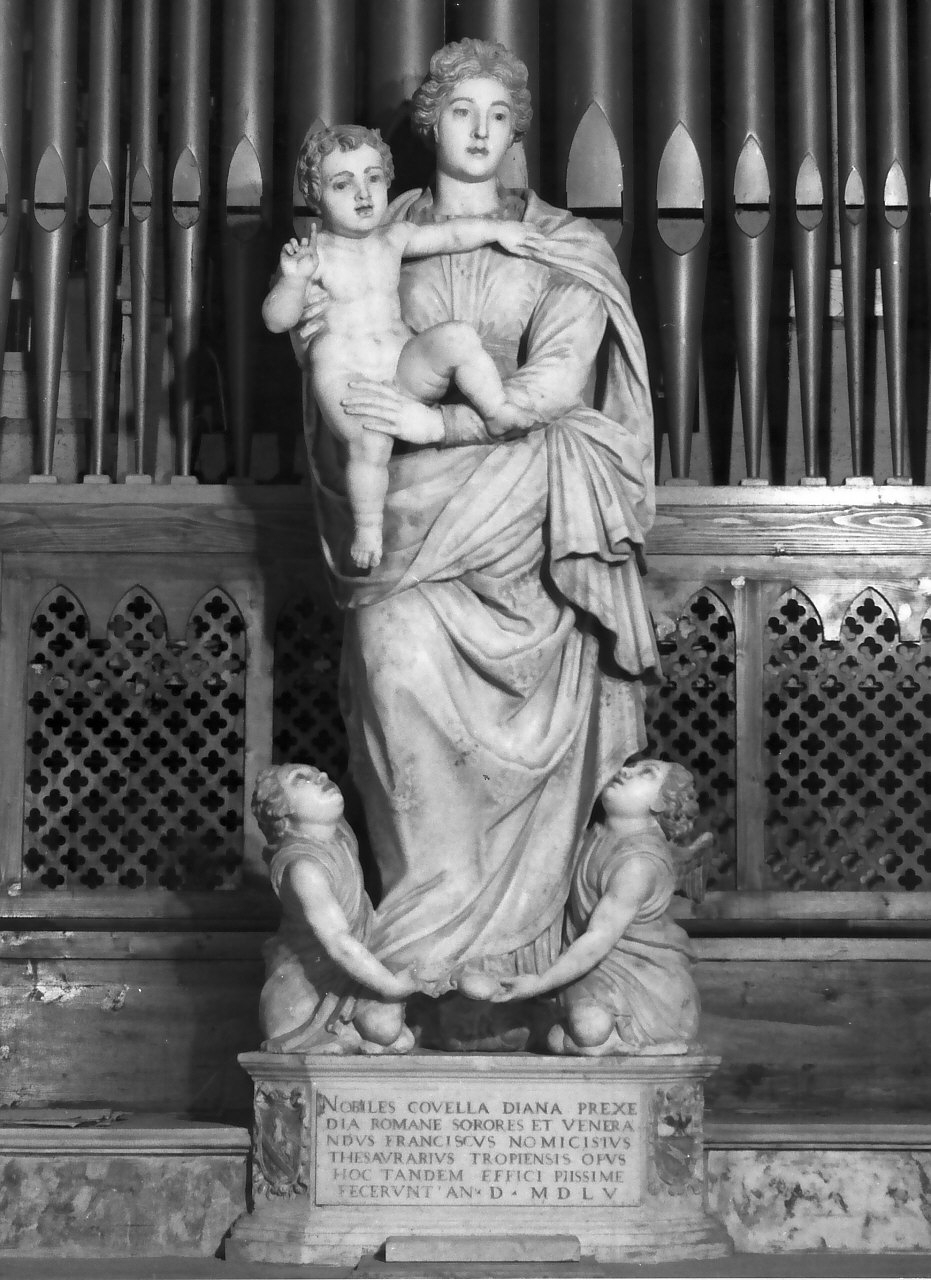 Madonna del popolo, Madonna con Bambino (statua, opera isolata) di Fra' Agnolo da Montorsoli (sec. XVI)