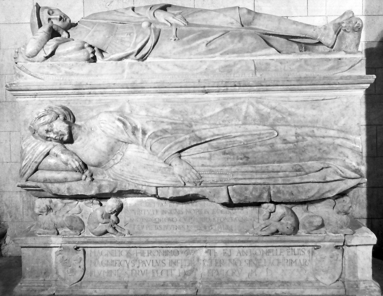 tomba, opera isolata - bottega Italia meridionale (sec. XVI)