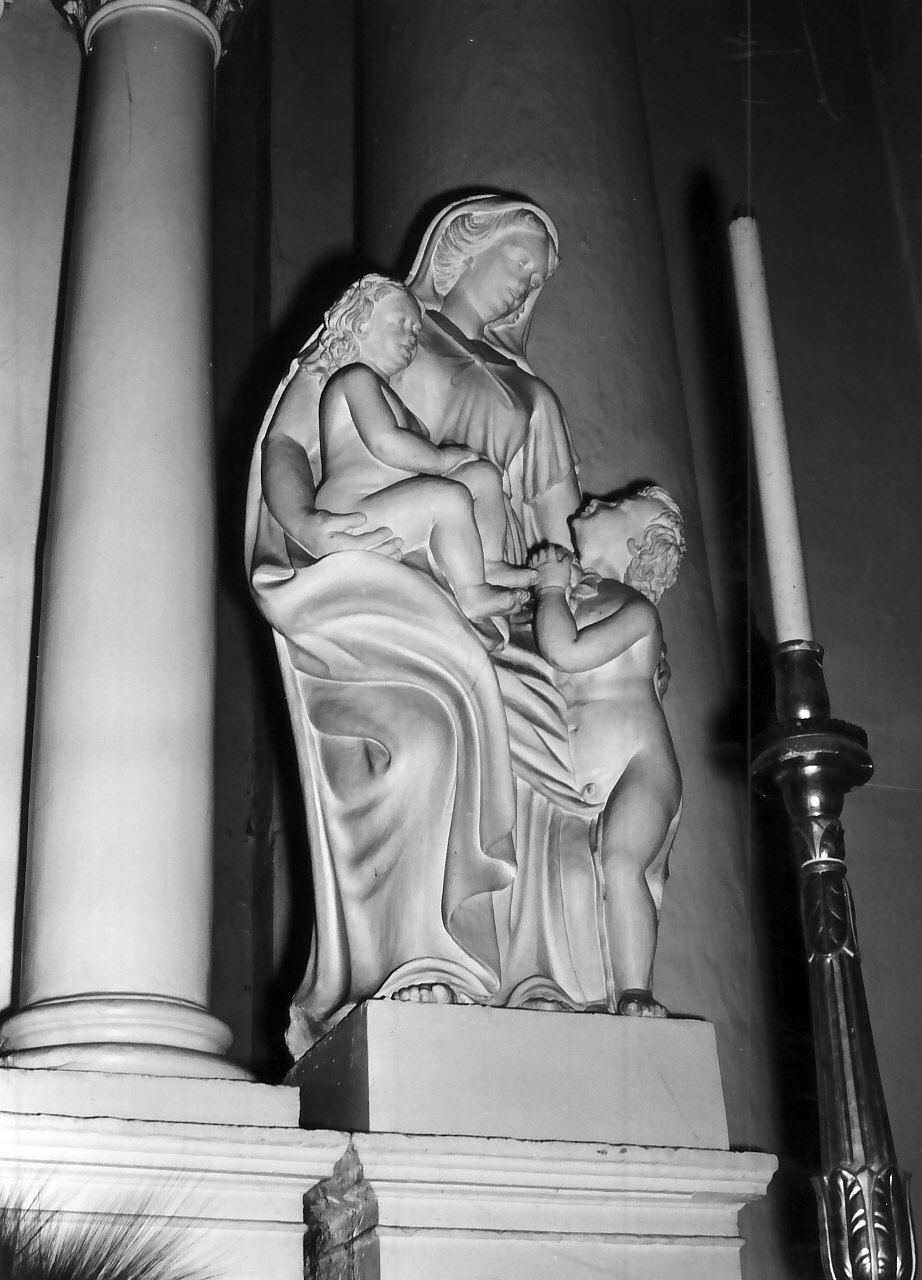 Carità (statua, elemento d'insieme) - bottega calabrese (sec. XIX)