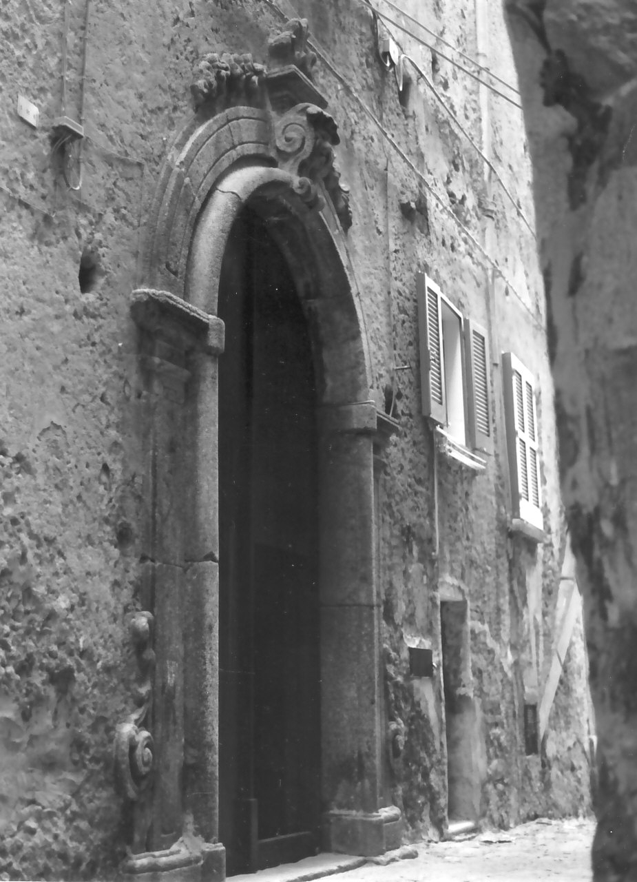 portale, opera isolata - bottega Italia meridionale (sec. XVIII)