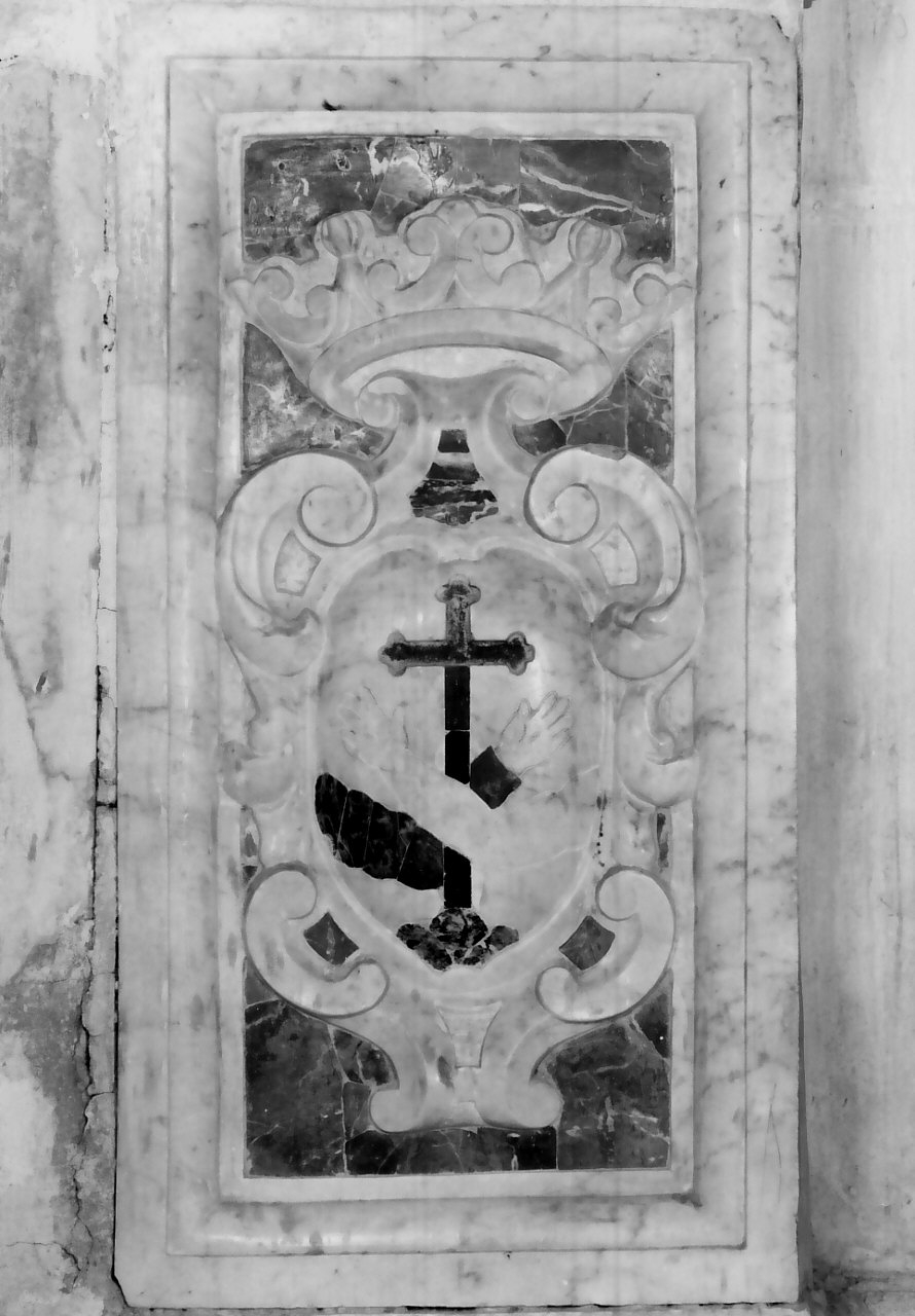 stemma (decorazione plastica, elemento d'insieme) - bottega Italia meridionale (sec. XVIII)