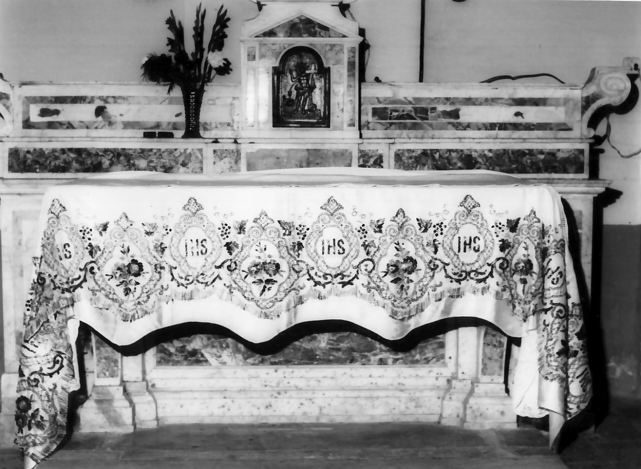 tovaglia d'altare, opera isolata - manifattura calabrese (fine/inizio secc. XVIII/ XIX)