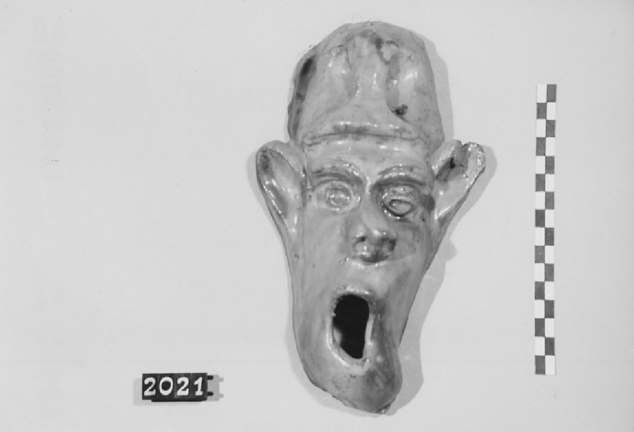 Volto grottesco (maschera, ceramica) - produzione di Seminara (sec. XX seconda metà)