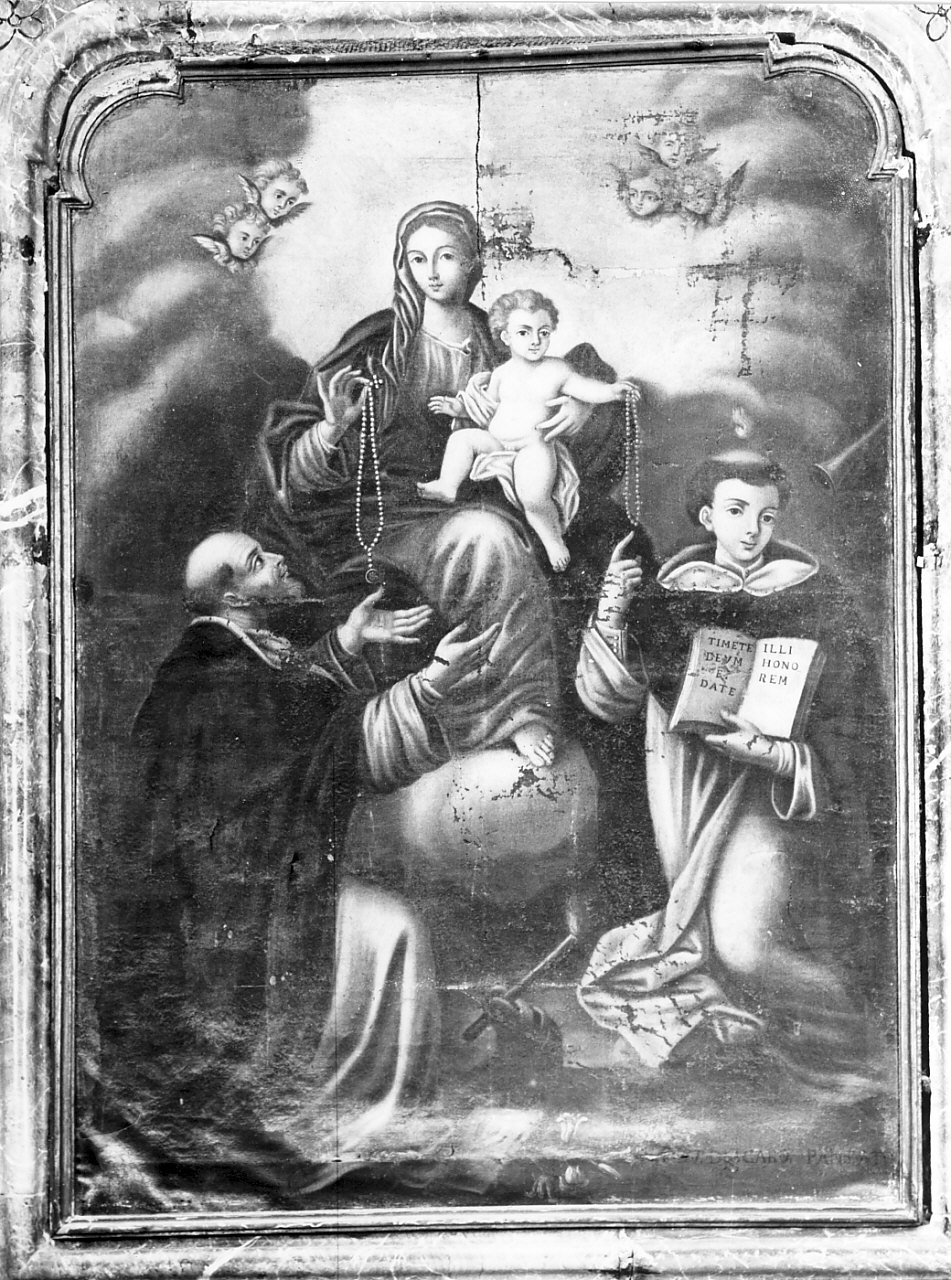 Madonna del Rosario (dipinto, opera isolata) di Sarnelli Antonio (cerchia) (fine/inizio secc. XVIII/ XIX)