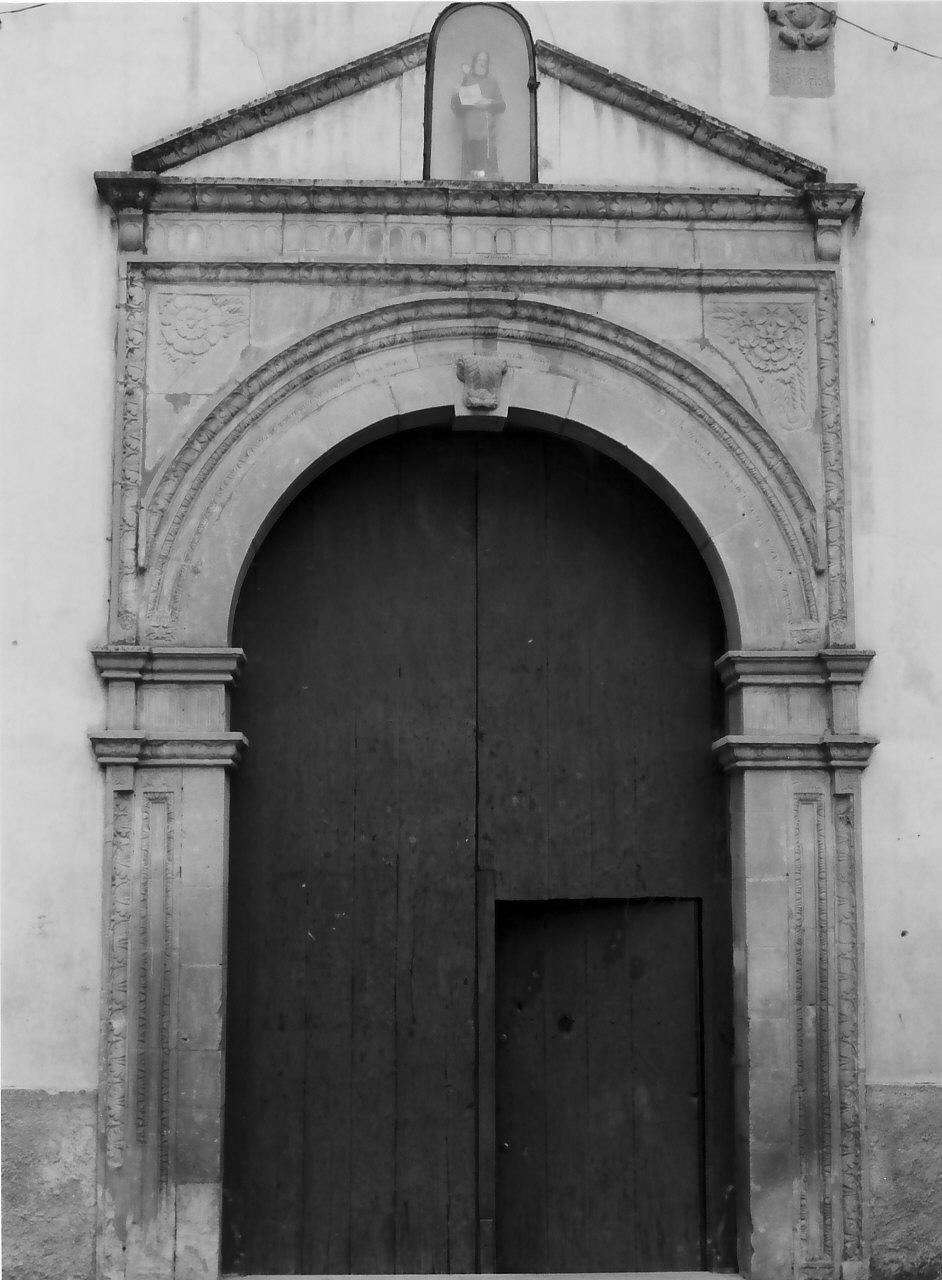 portale - ad arco, opera isolata - bottega Italia meridionale (sec. XVII)