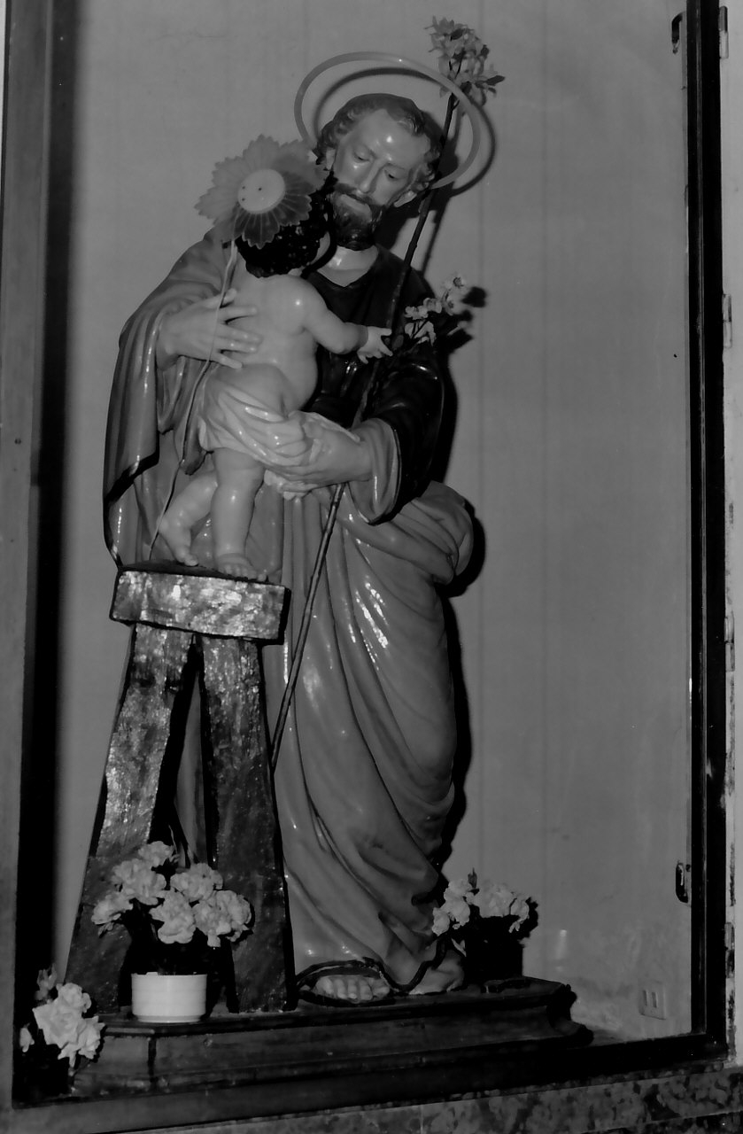 San Giuseppe e Gesù Bambino (statua, opera isolata) - bottega Italia meridionale (sec. XVIII, sec. XIX)