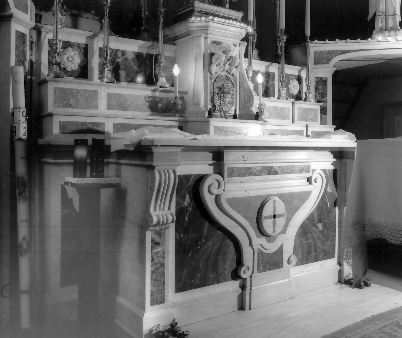 altare maggiore, opera isolata - bottega Italia meridionale (sec. XVIII, sec. XIX)