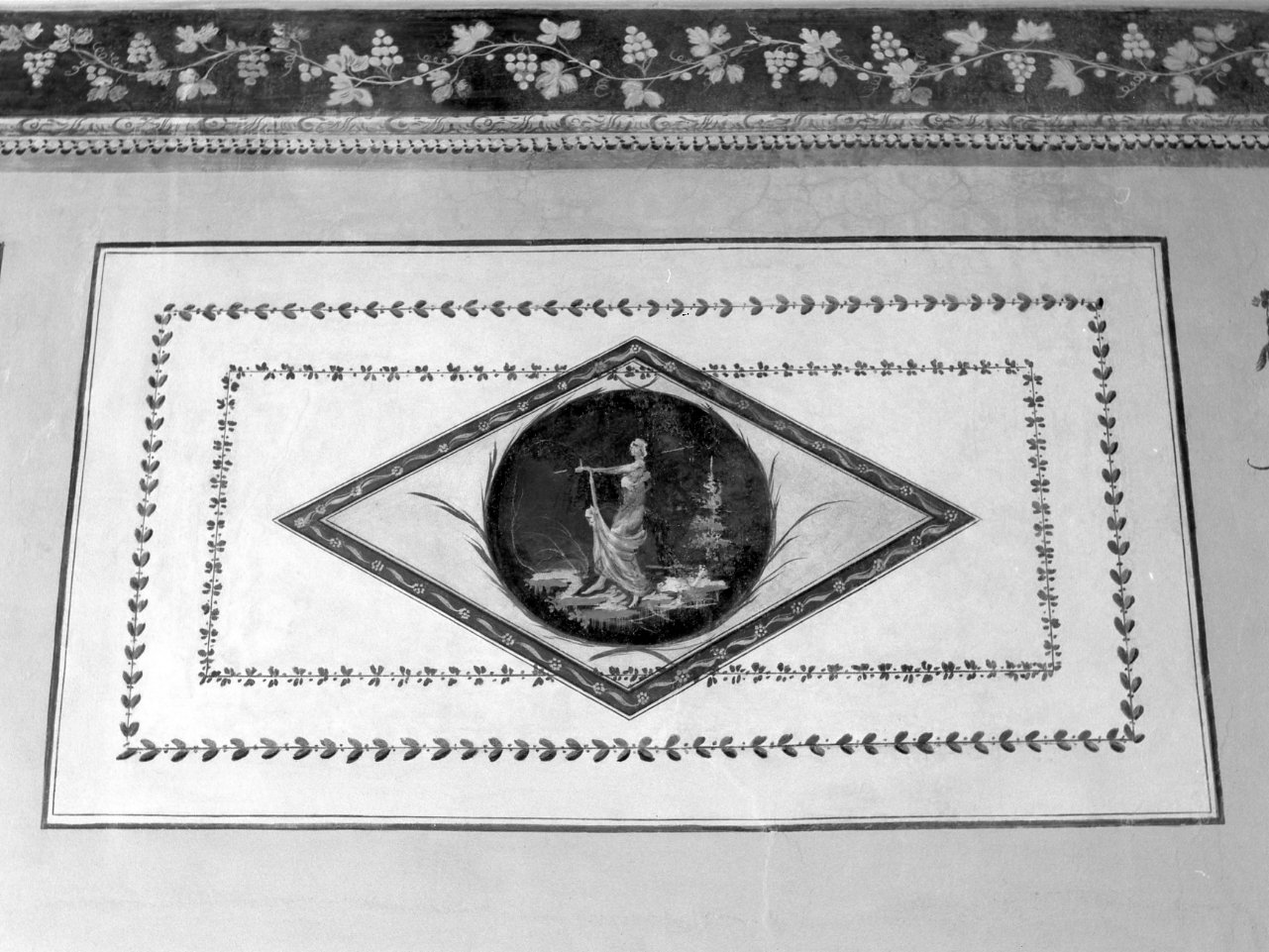 figura femminile (dipinto) - ambito napoletano (metà sec. XVIII)