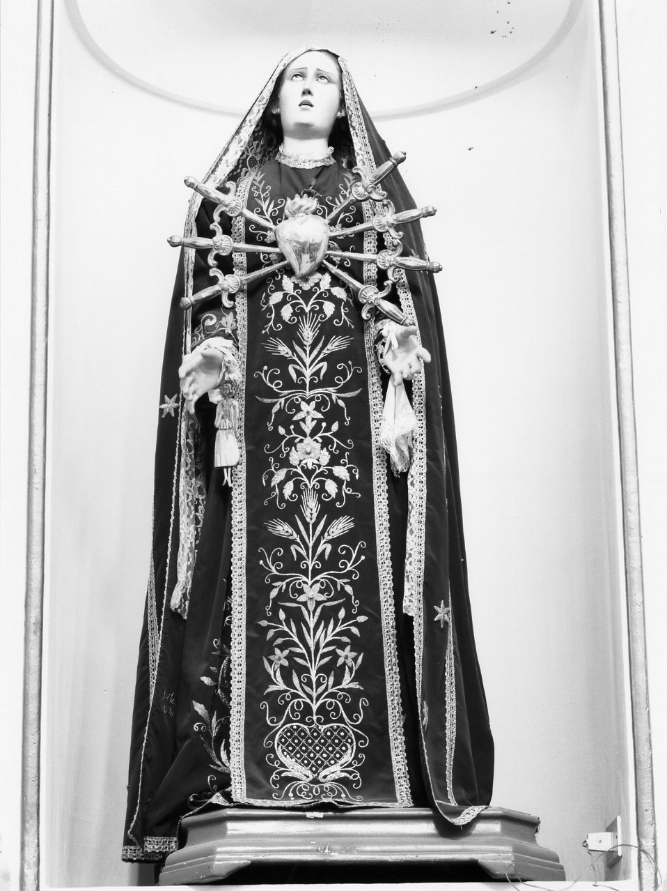 Sacro Cuore di Maria (attributo iconografico di immagine sacra) - bottega napoletana (inizio sec. XX)