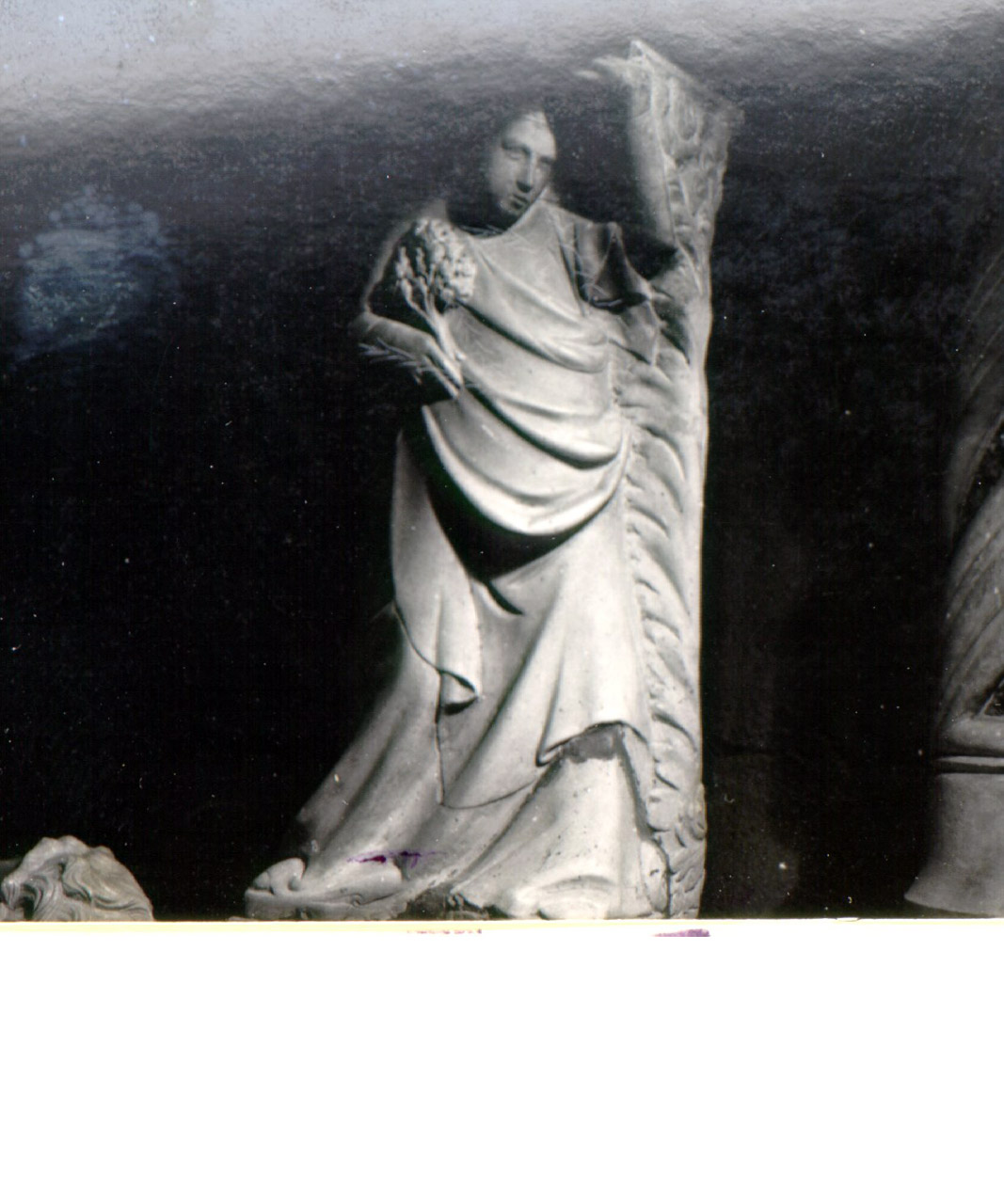 allegoria della Speranza (scultura, elemento d'insieme) di Tino di Camaino (sec. XIV)