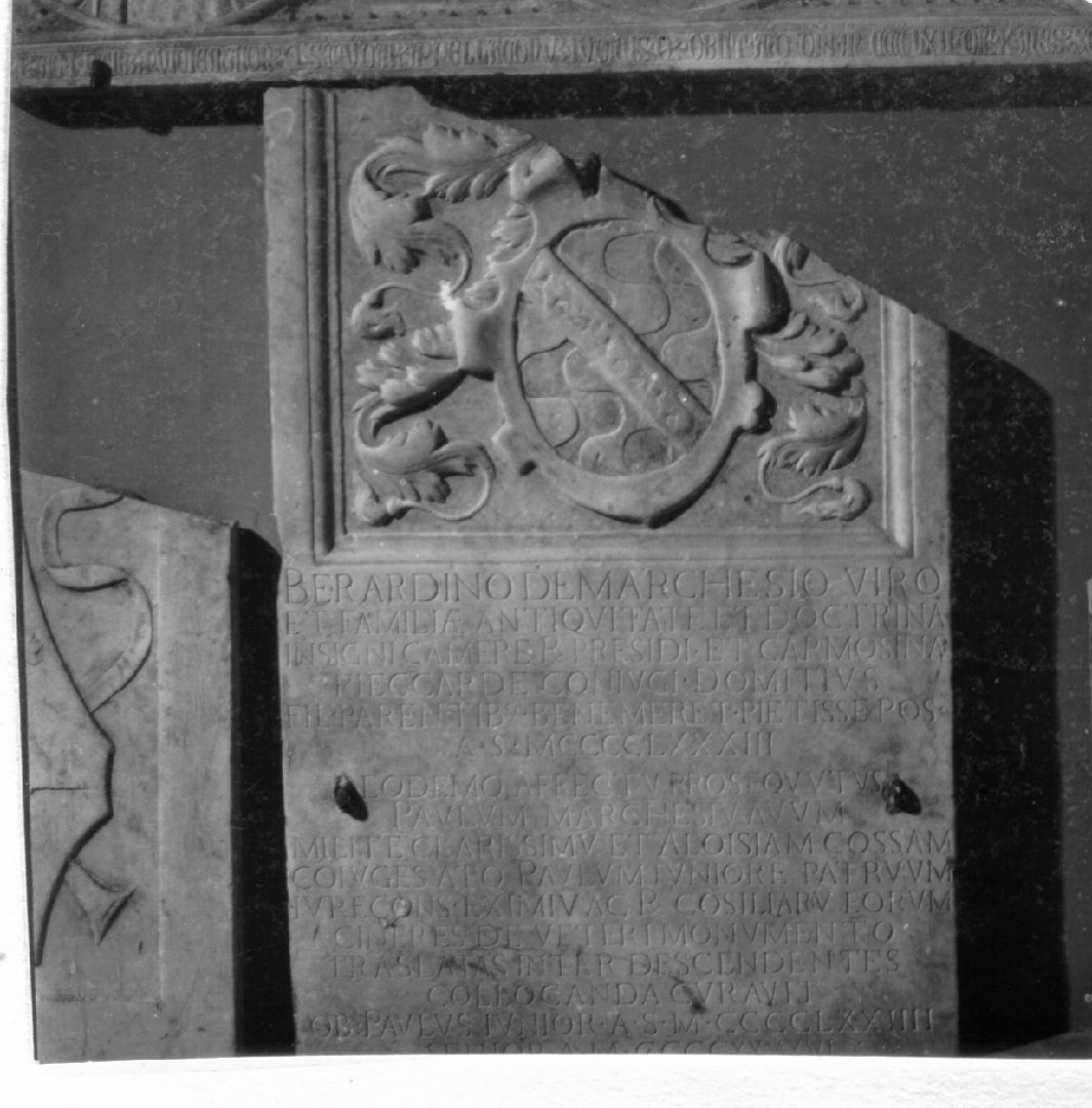 lapide tombale, frammento - bottega napoletana (sec. XV)