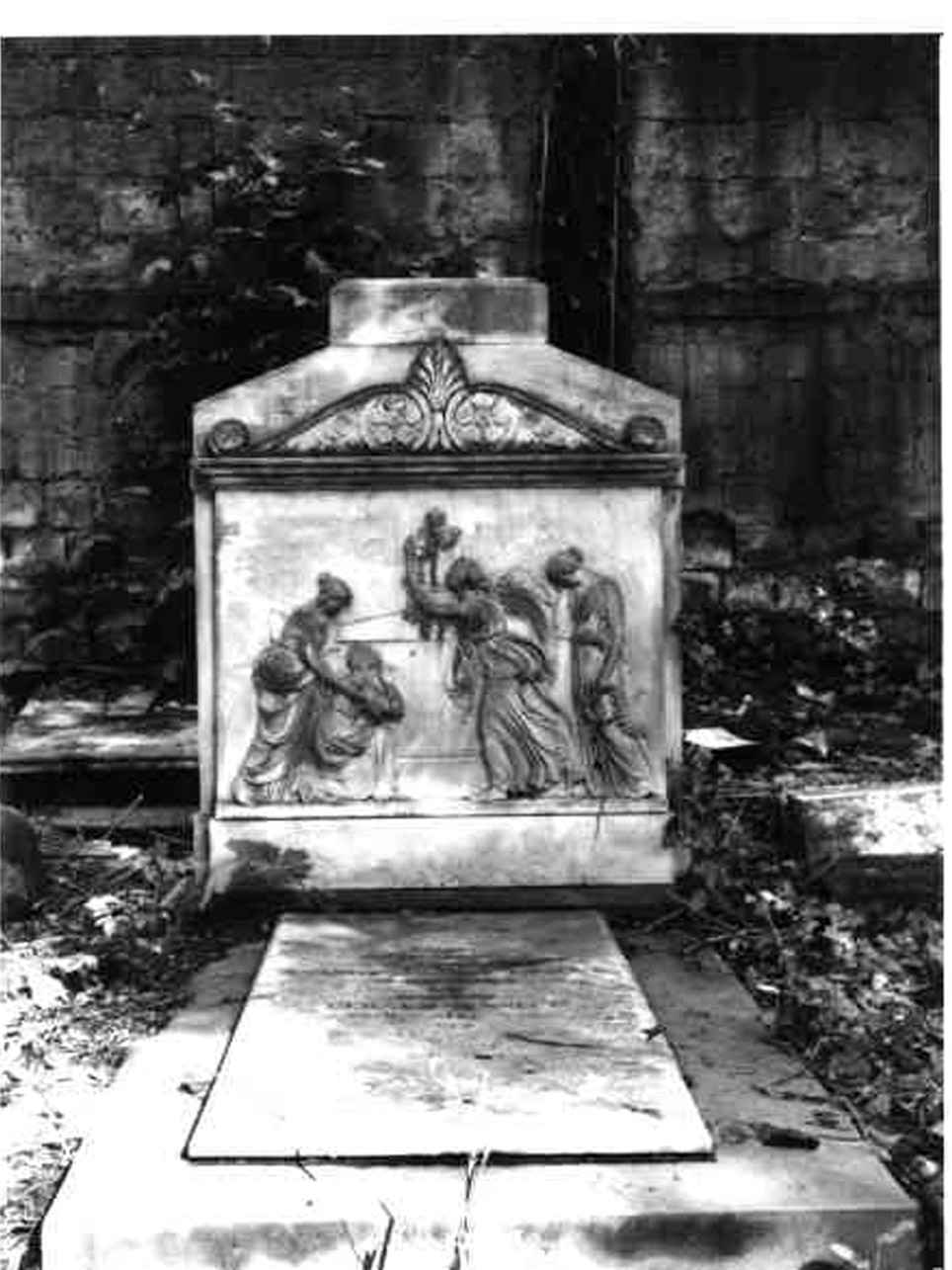 monumento funebre di Simonetti Luigi (prima metà sec. XIX)