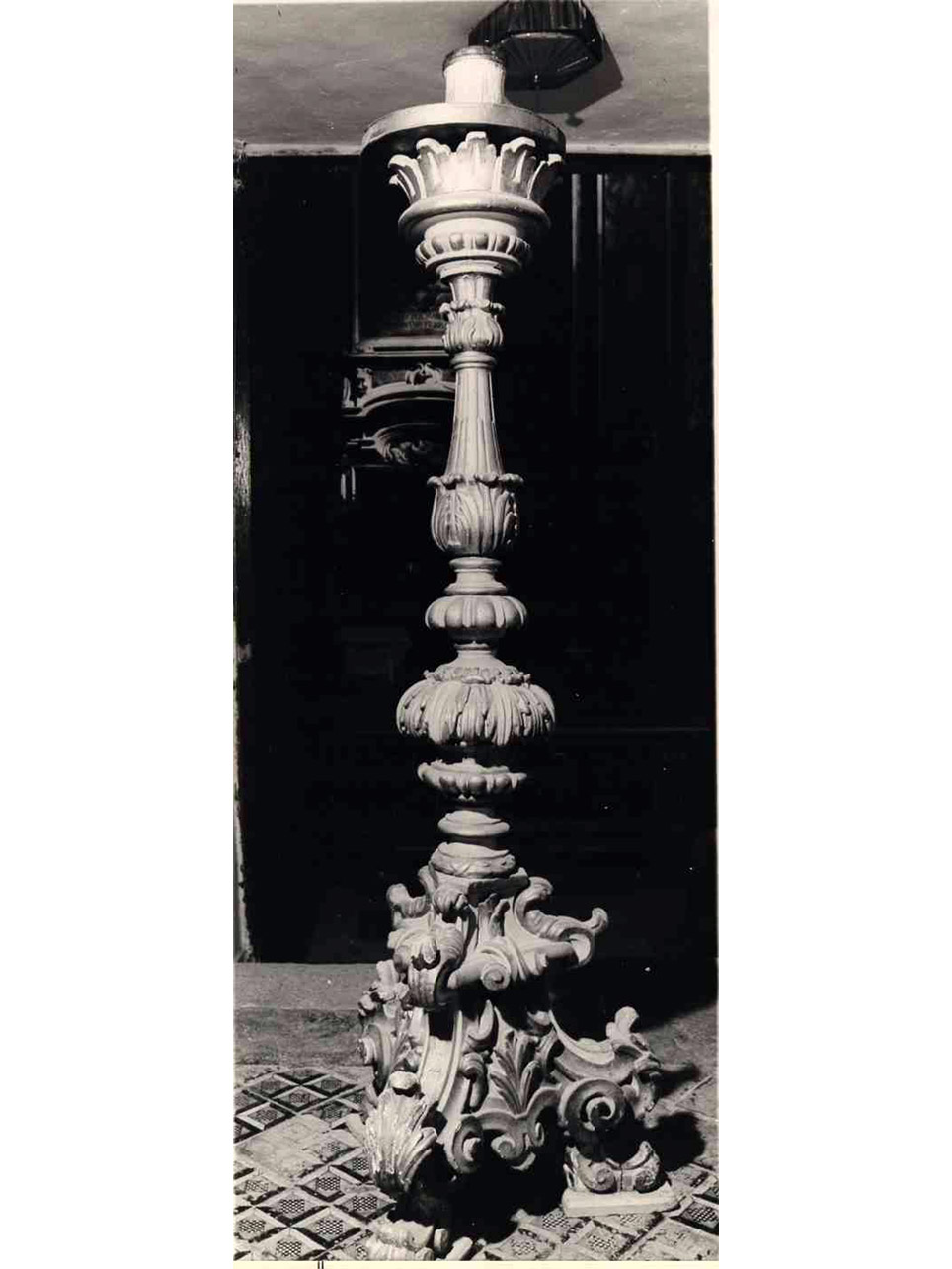 CANDELABRO PER IL CERO PASQUALE - manifattura napoletana (Seconda metà sec. XVIII)