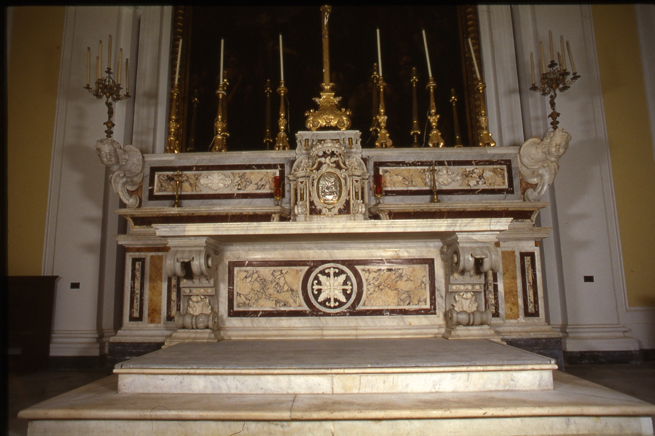 altare maggiore di Sanfelice Ferdinando, Fontana Lorenzo (inizio sec. XVIII)