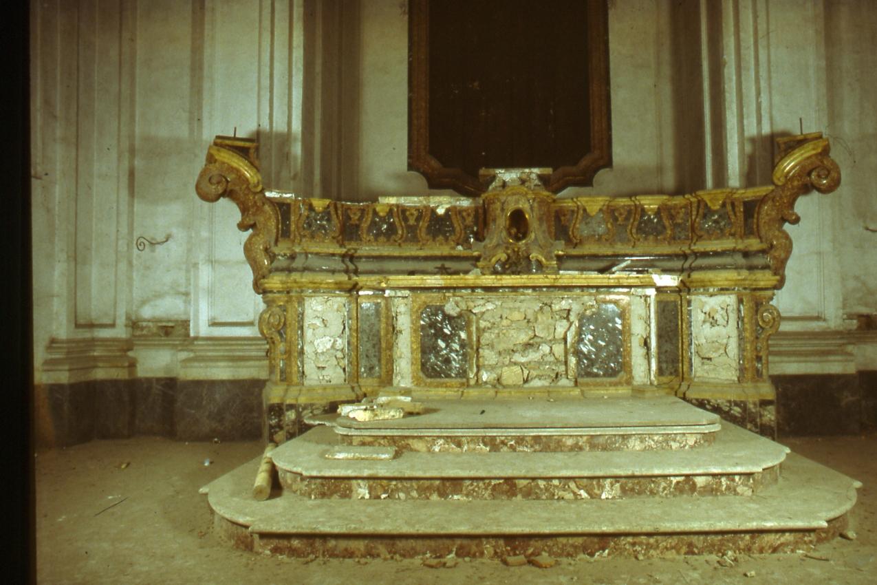 altare maggiore, frammento di Granucci Bartolomeo, Battimelli Cristoforo (secondo quarto sec. XVIII)