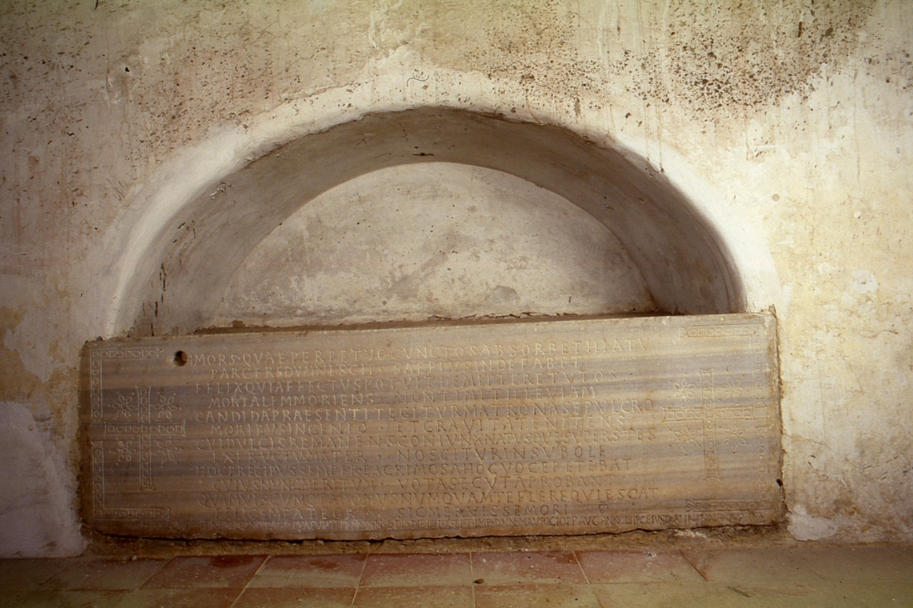 monumento funebre - bottega napoletana (fine sec. VII)