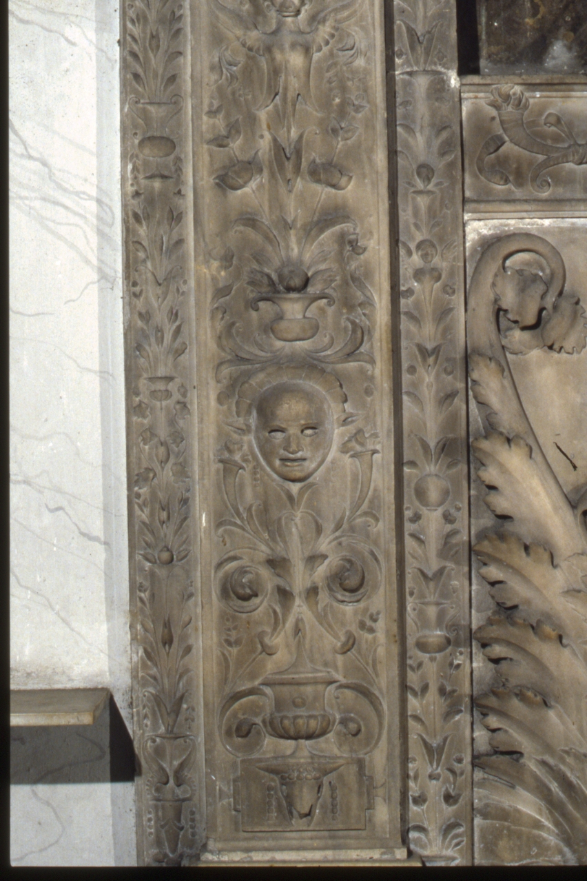 Madonna con Bambino (monumento funebre) di Gian Giacomo da Brescia (sec. XVI)