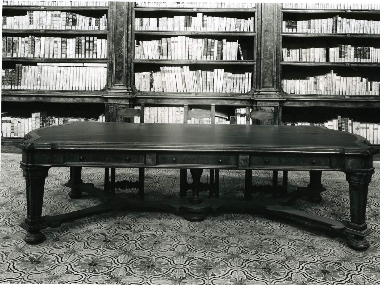 tavolo da biblioteca, serie - bottega napoletana (prima metà sec. XVIII)