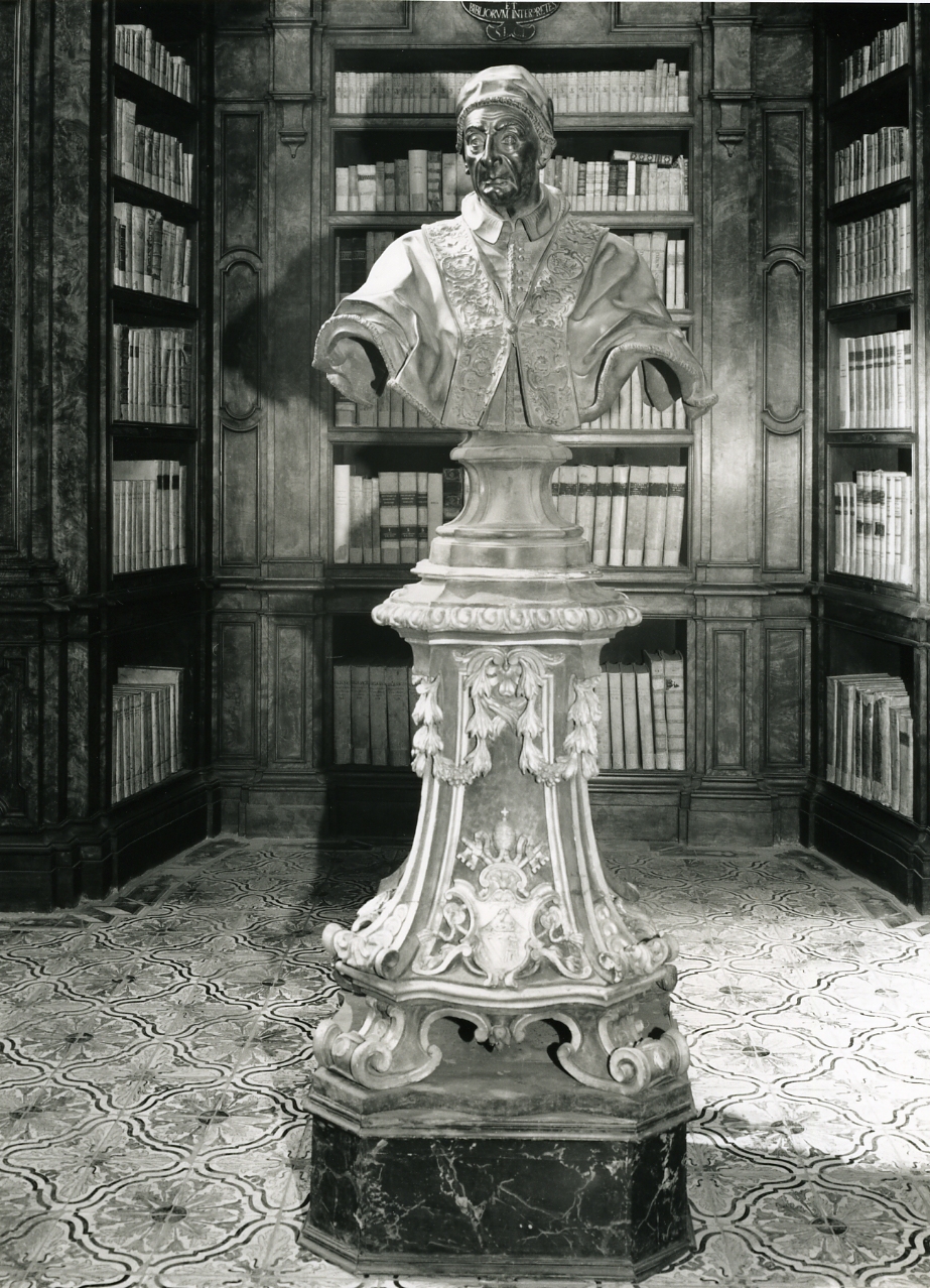 busto ritratto di Papa Benedetto XIII (scultura) di Giardini Giacomo (sec. XVIII)