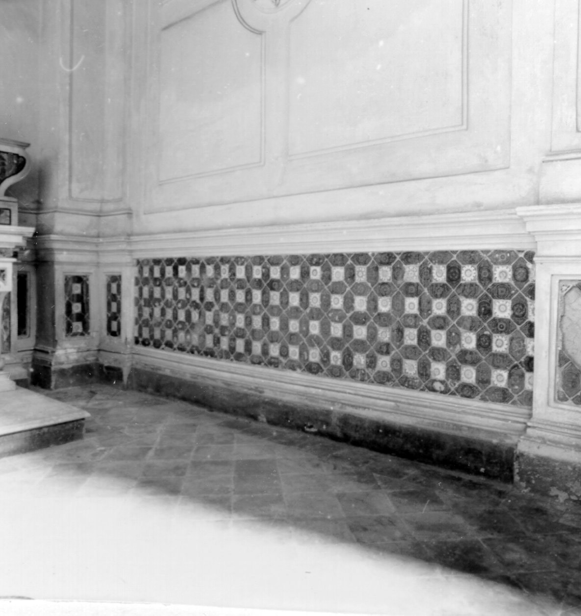 decorazione, complesso decorativo - bottega napoletana (metà sec. XVIII)